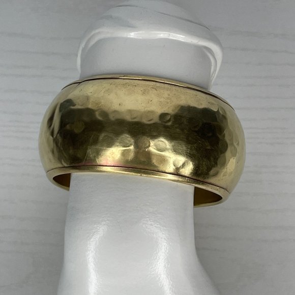 8" Hammered Brass Bangle Bracelet - Picture 4 of 4